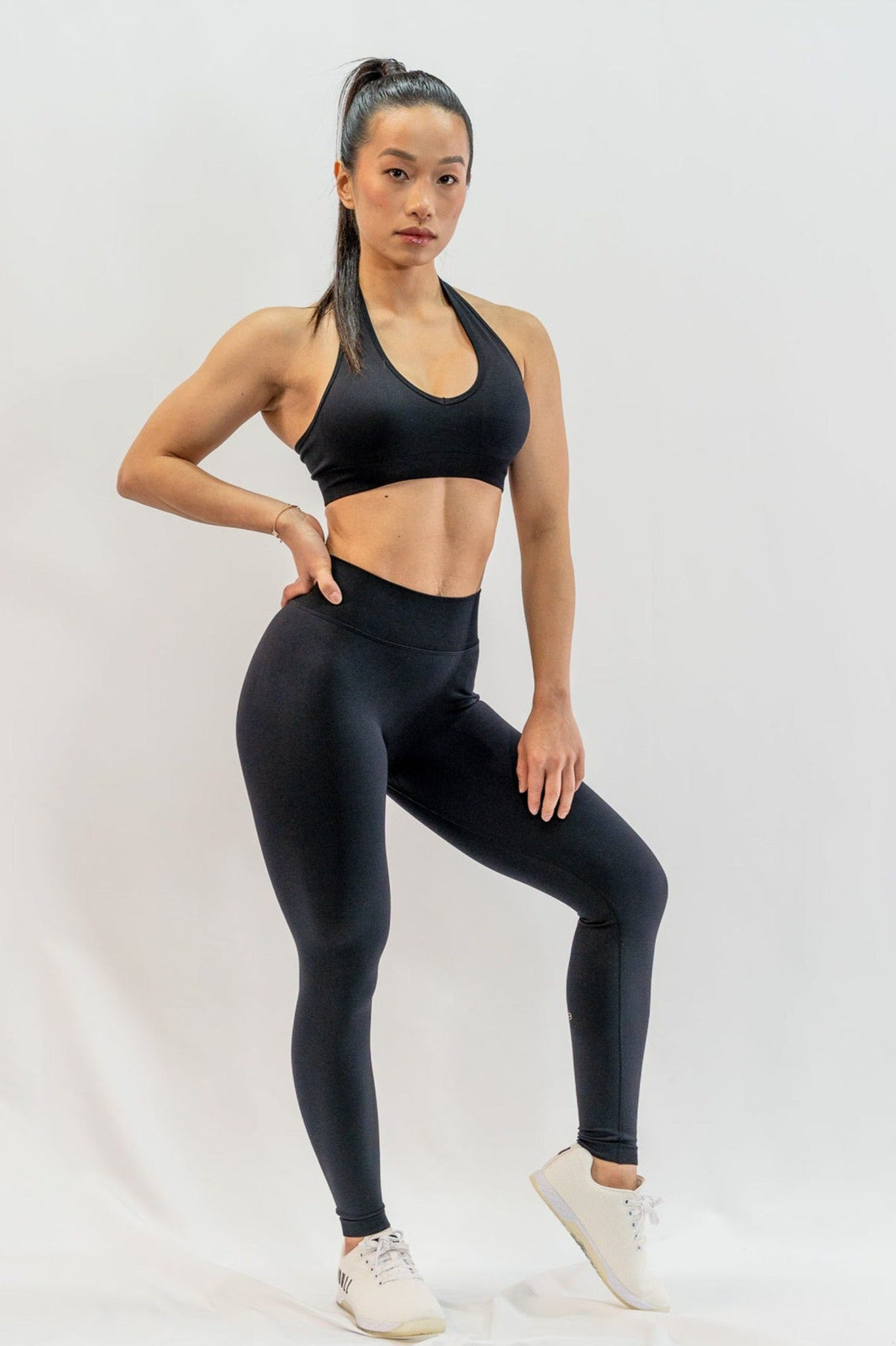 Glö Halter Sports Bra in Seriously Black