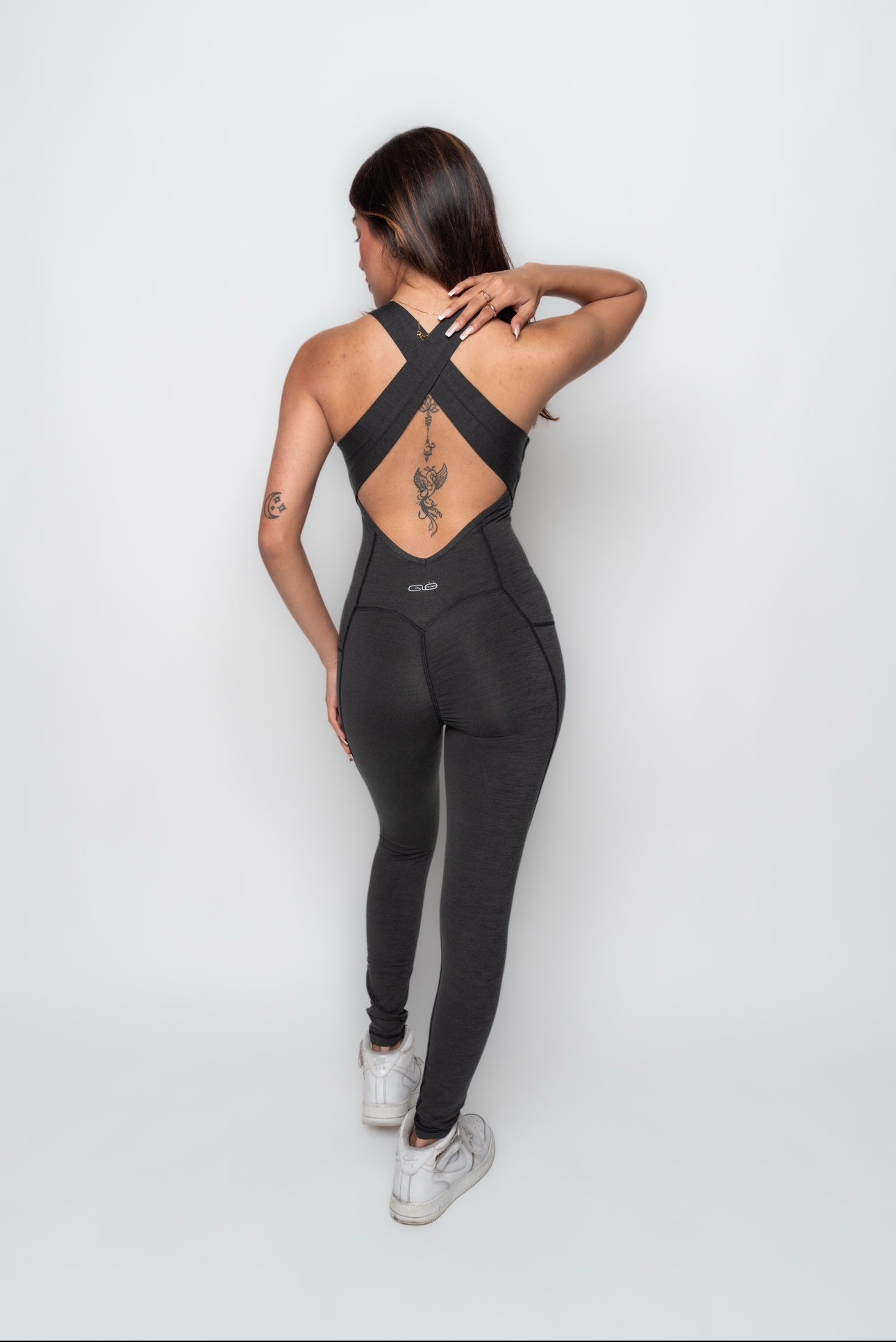 Twist Invisible Scrunch Bodysuit with Pockets in Black