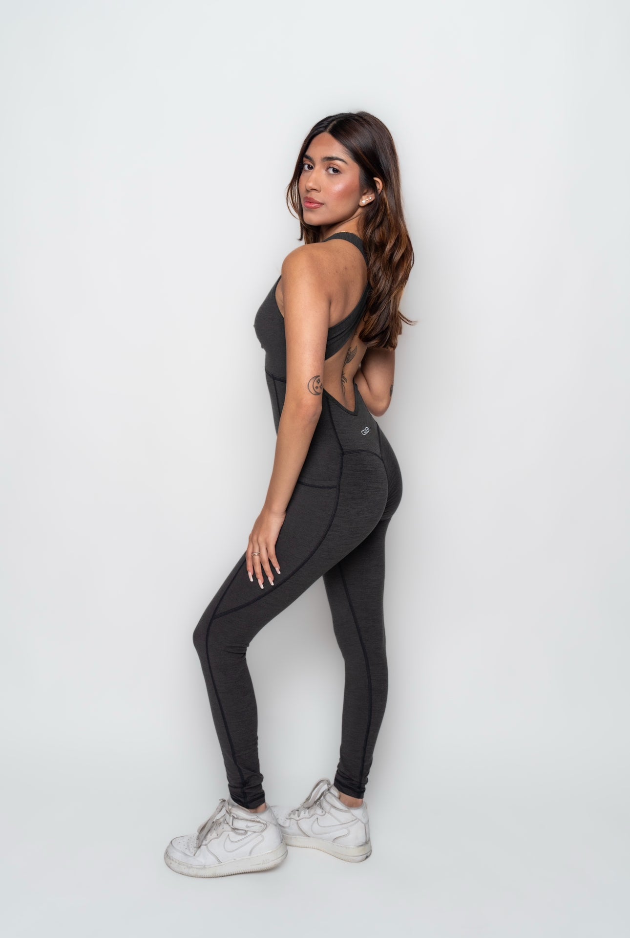 Twist Invisible Scrunch Bodysuit with Pockets in Black