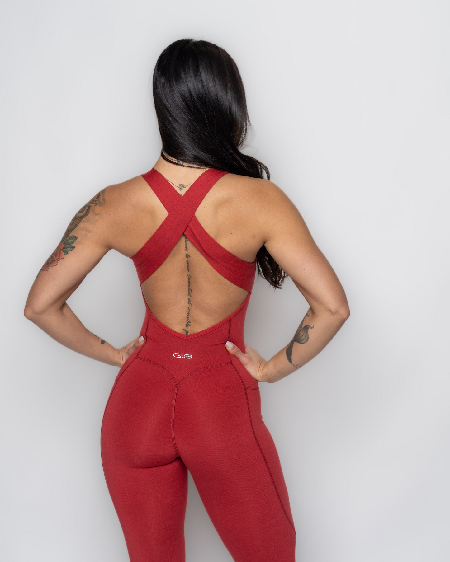 Twist Invisible Scrunch Bodysuit with Pockets in Ruby Red