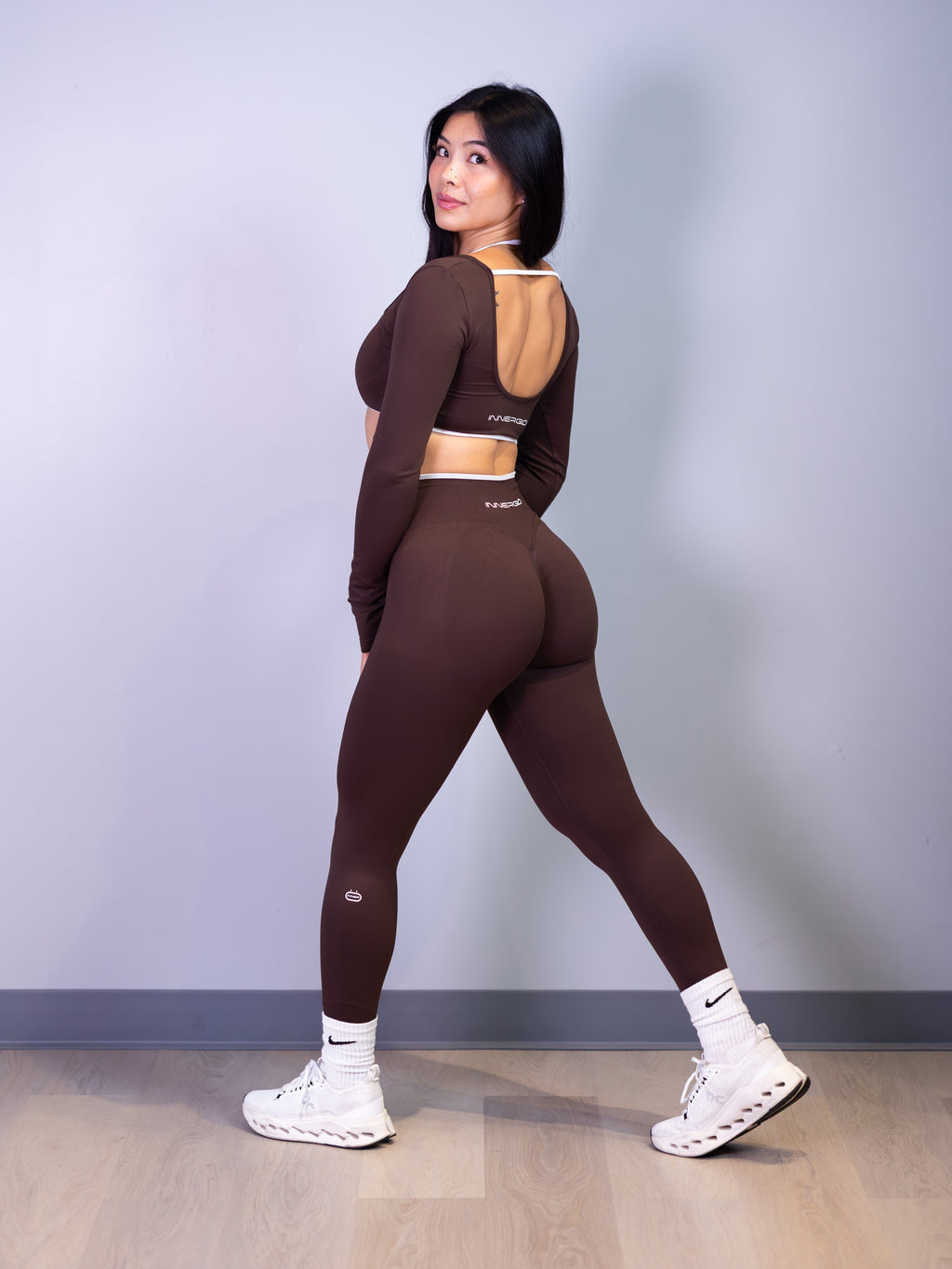 Refine Seamless Leggings in Espresso