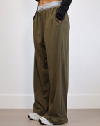 Sleek Pants in Olive Green