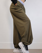 Sleek Pants in Olive Green