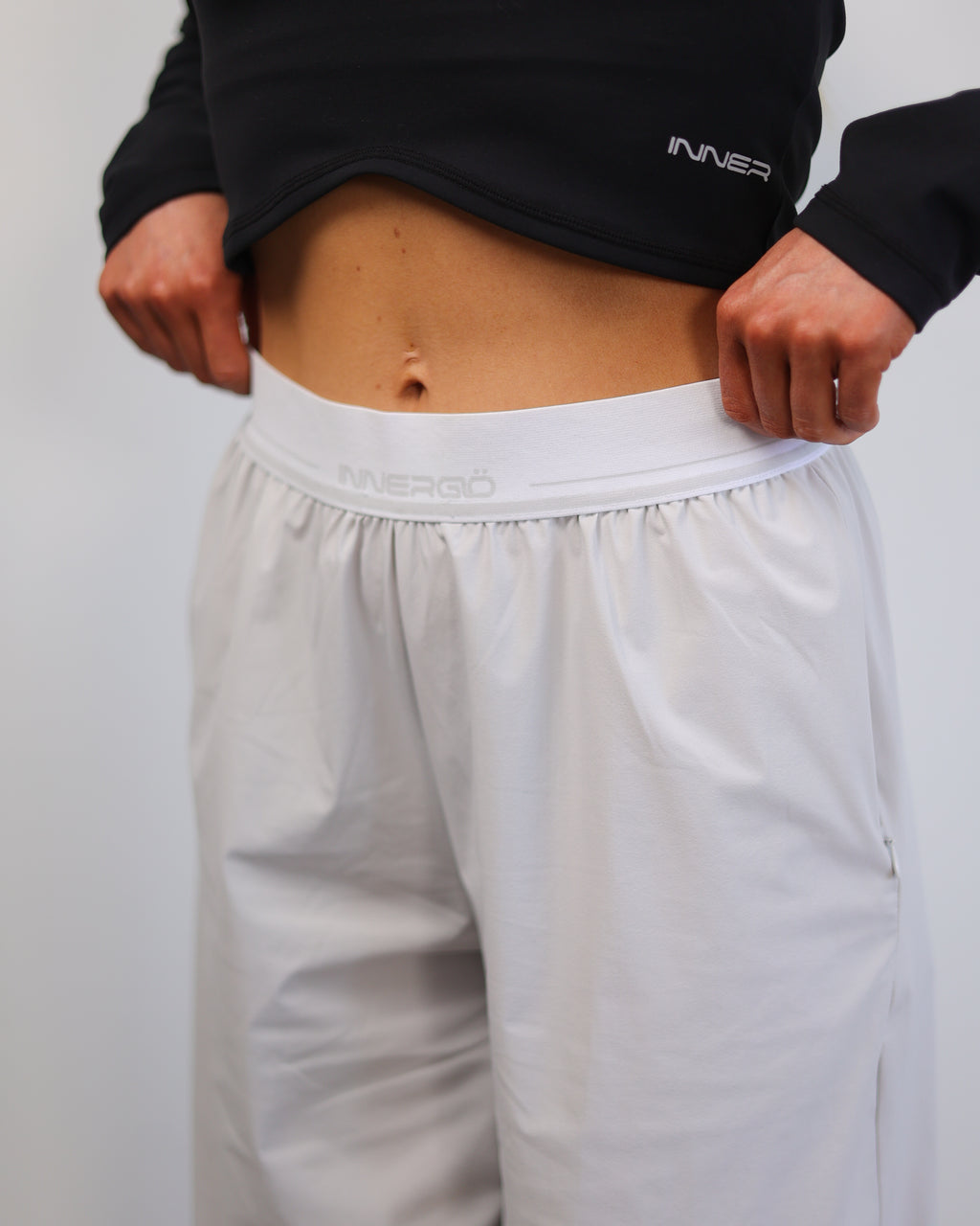 Sleek Pants in Light Grey