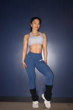 V-Back Seamless Contour Leggings in Navy Blue