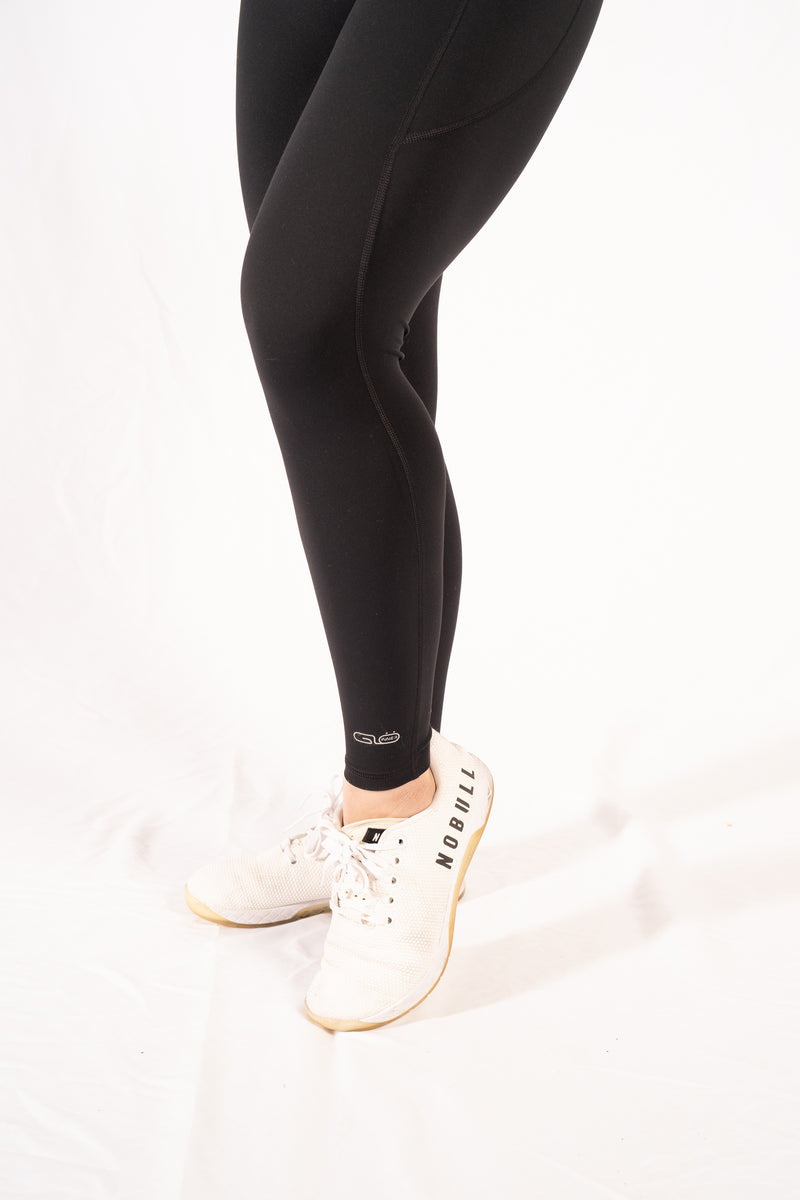 Butter Pocket Leggings in Black