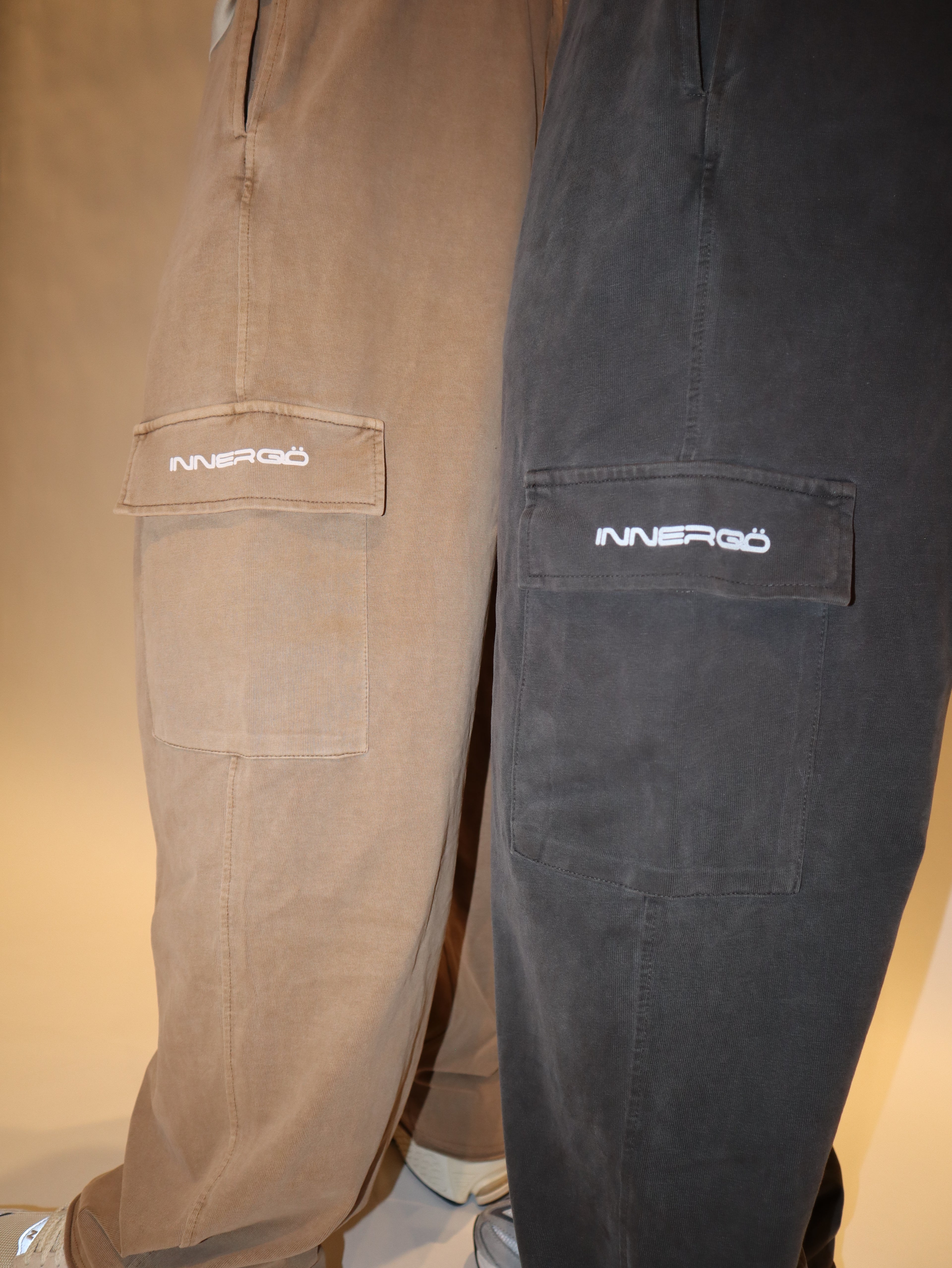 Straight Leg Cargo Pants in Khaki