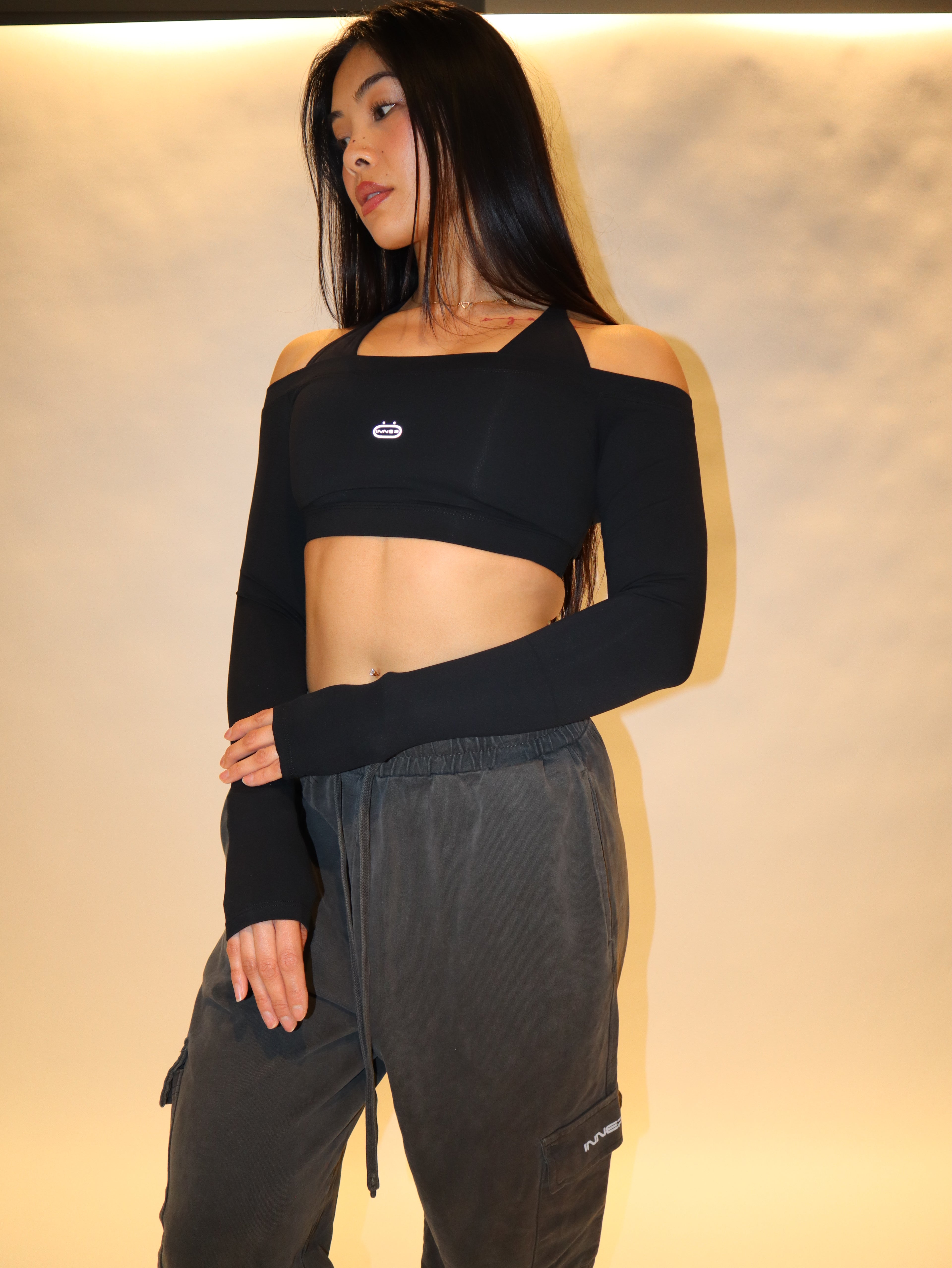 Off Shoulder Cropped in Black