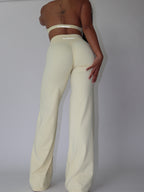 Invisible Scrunch Wide-Leg in Lemon Butter