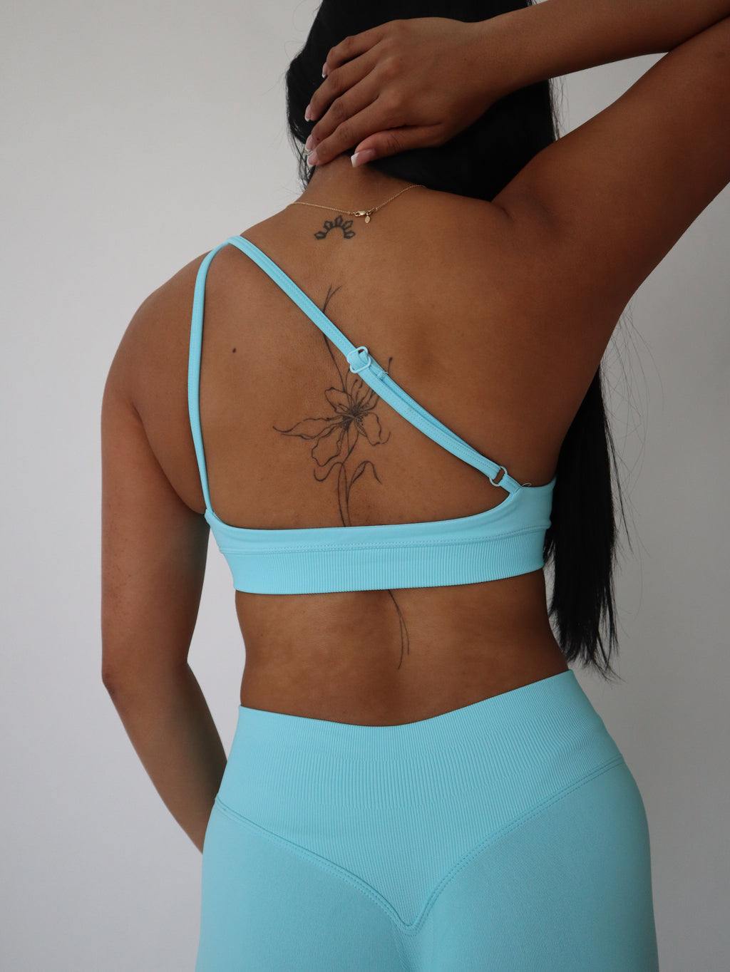 Single Shoulder Sports Bra in Neon Blueberry Cream