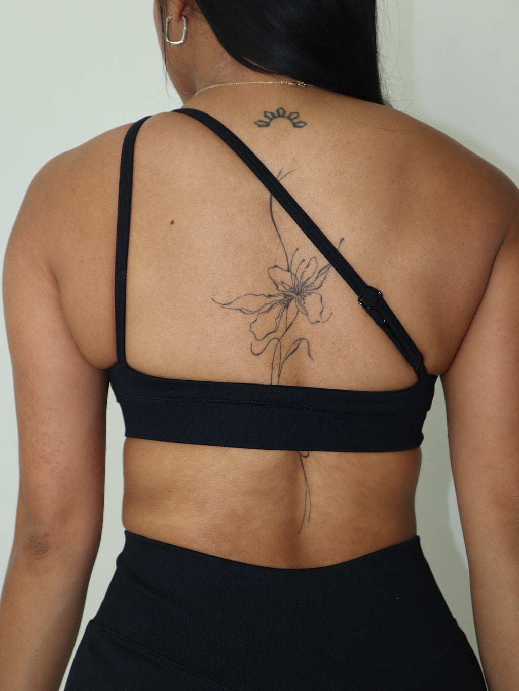 Single Shoulder Sports Bra in Black Truffle