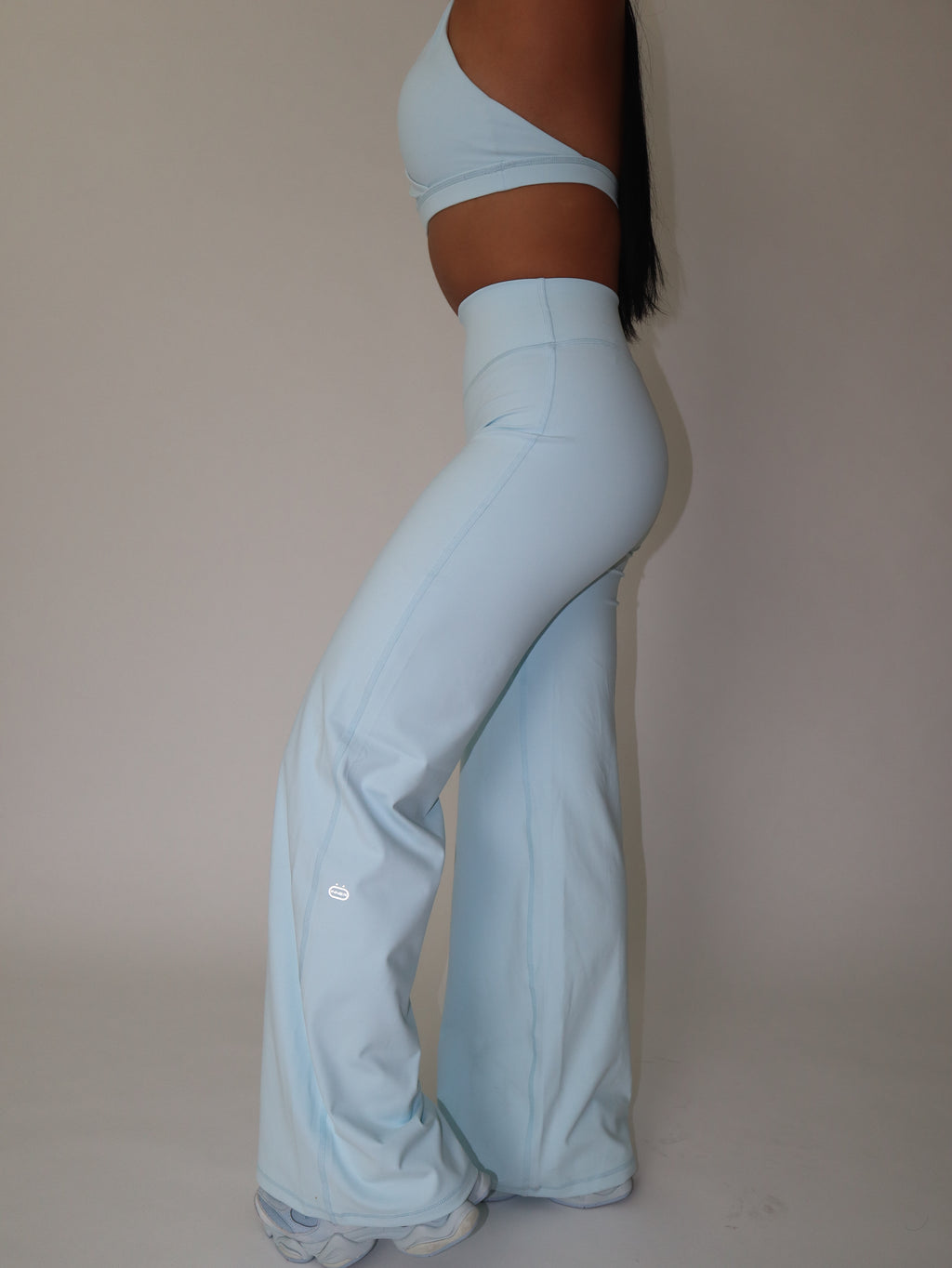 Invisible Scrunch Wide-Leg in Blueberry Cream