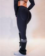 Refine Contour Legging in Black