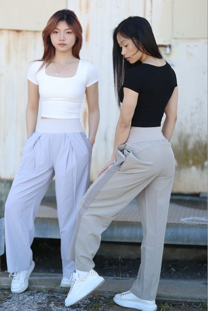 High-Rise Relaxed Pants - Cream