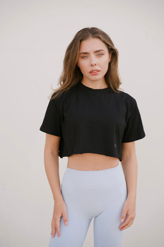 Oversized Cropped Tee in Black