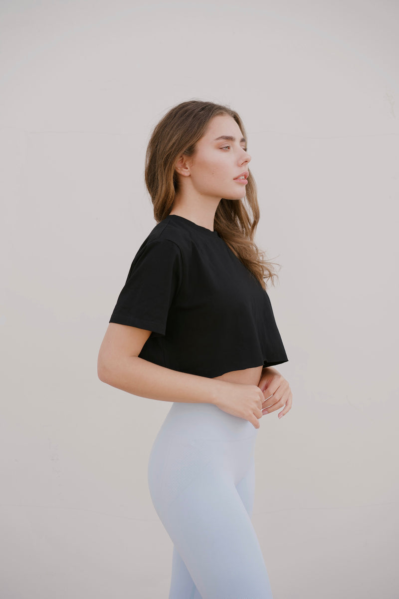 Oversized Cropped Tee in Black