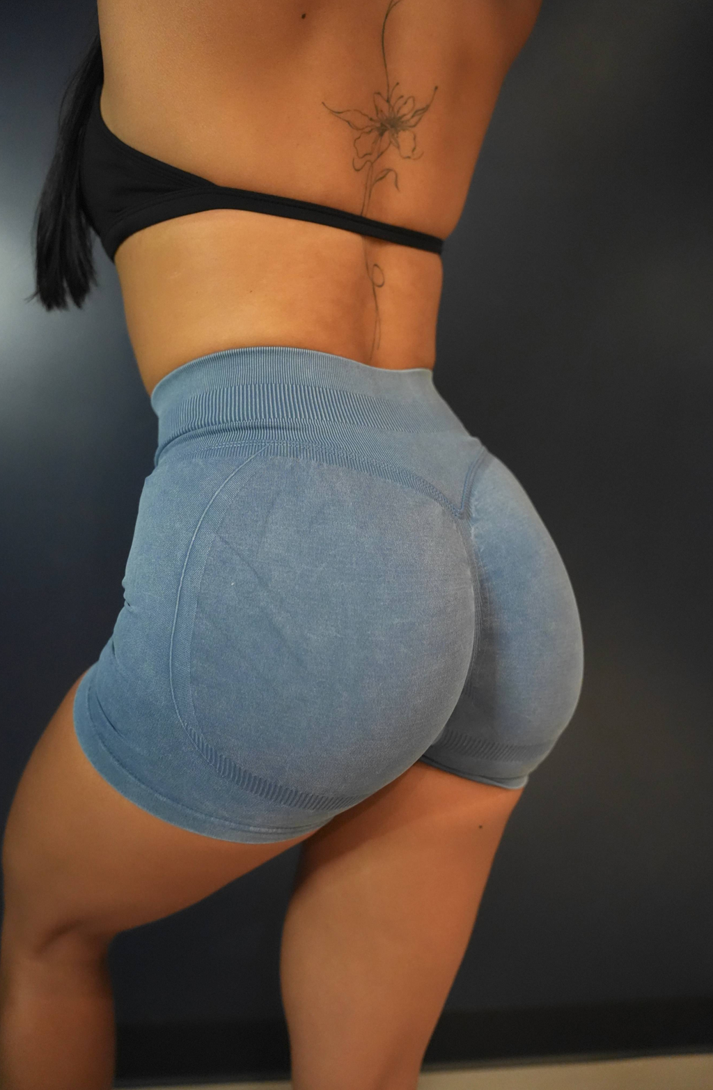 Refine Seamless Shorts in Washed Blue