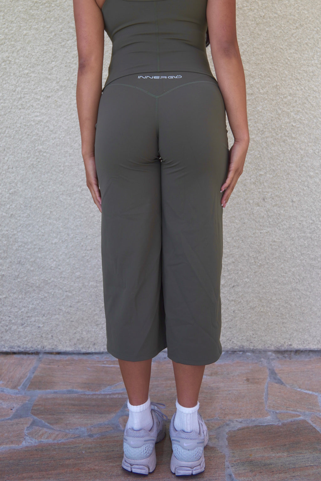 Flow Capri in Olive Mist