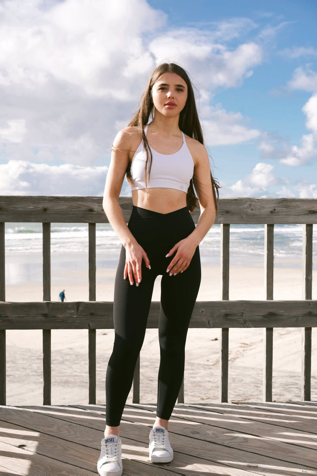 Women Cross Waist Leggings in Black 