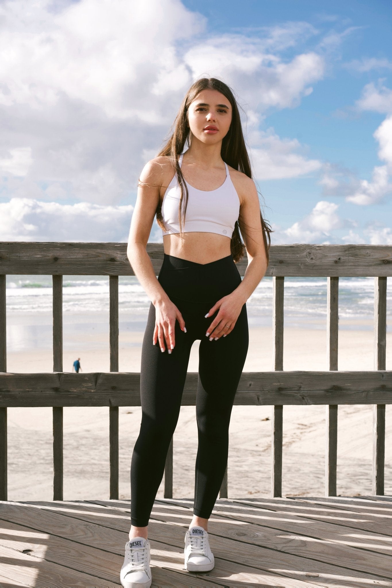 Women Cross Waist Leggings in Black 