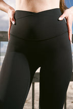 Women Cross Waist Leggings in Black 