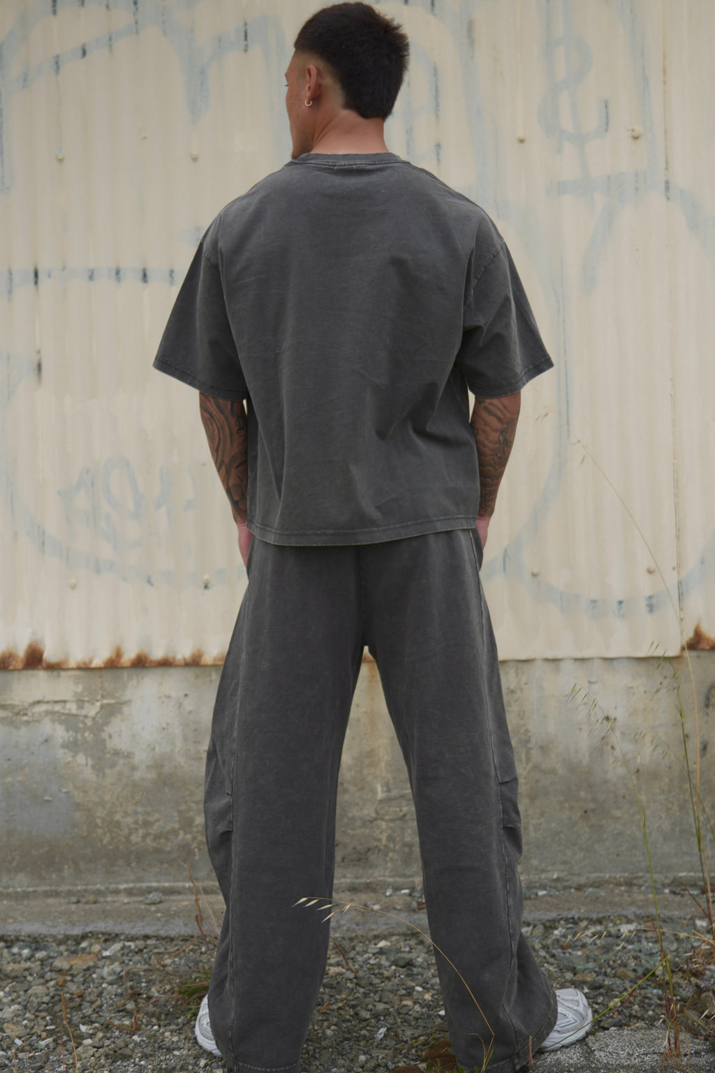 Barrel Pants in Dark Grey