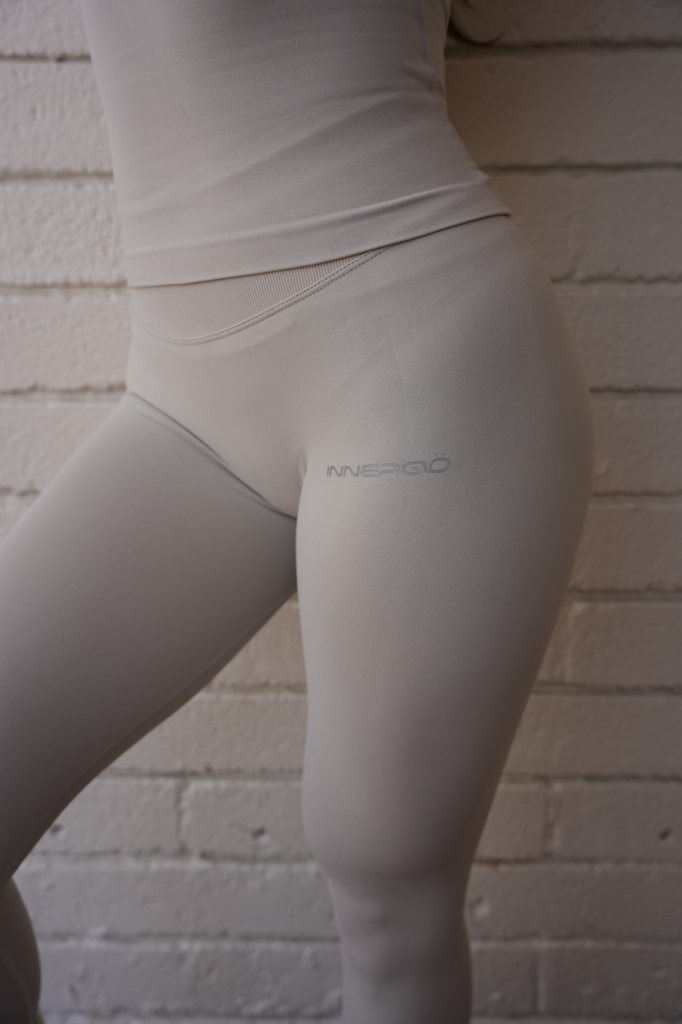 Glo Legging in Off White
