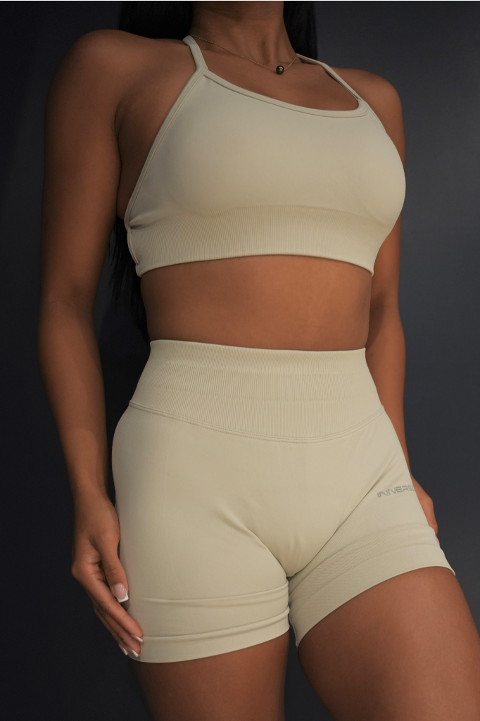 Glo Shorts in Off White