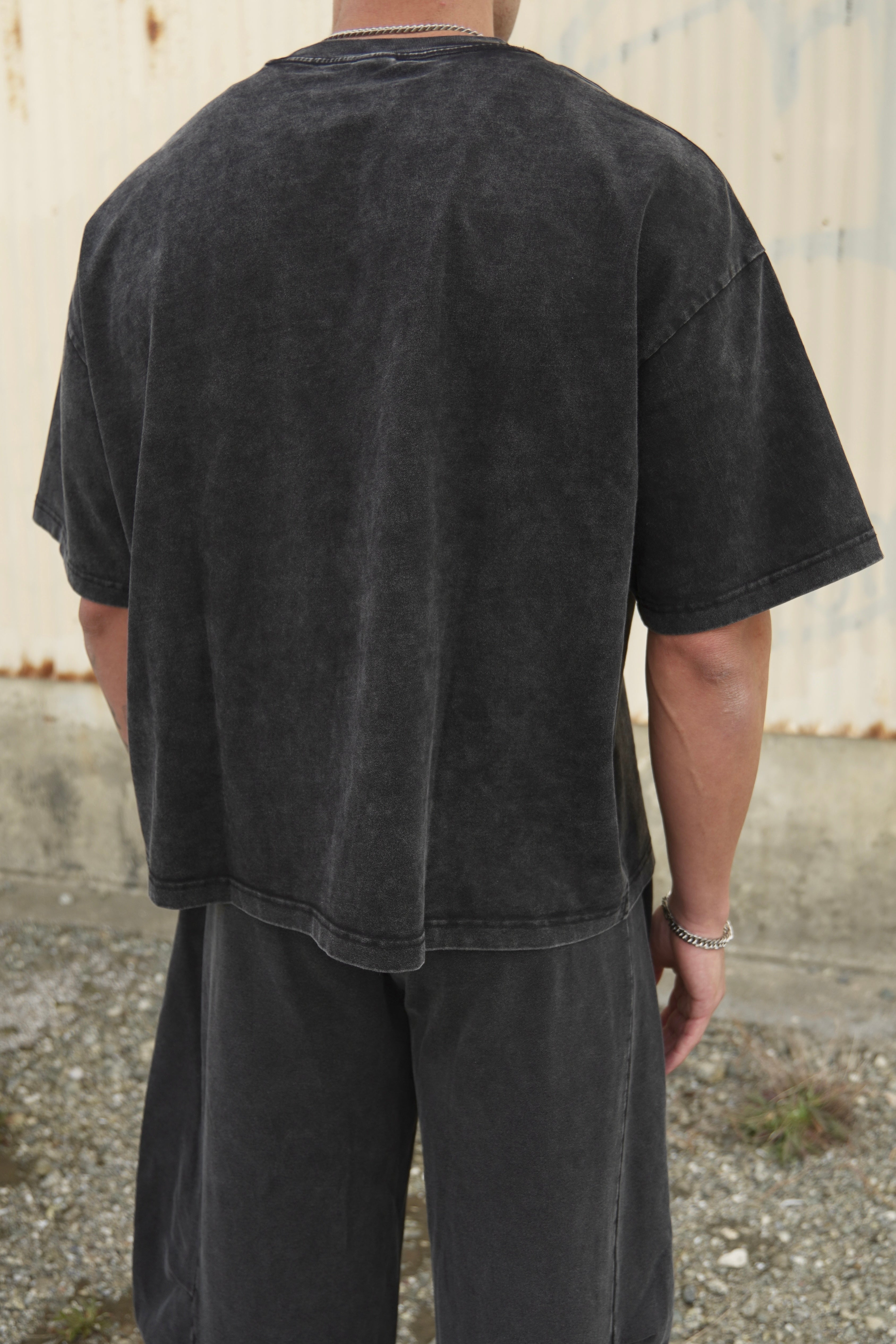 Boxy Shirt in Washed Black